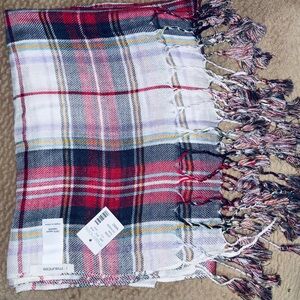 Maurices Scarf— One Size Fits All. 
  | PLAID |